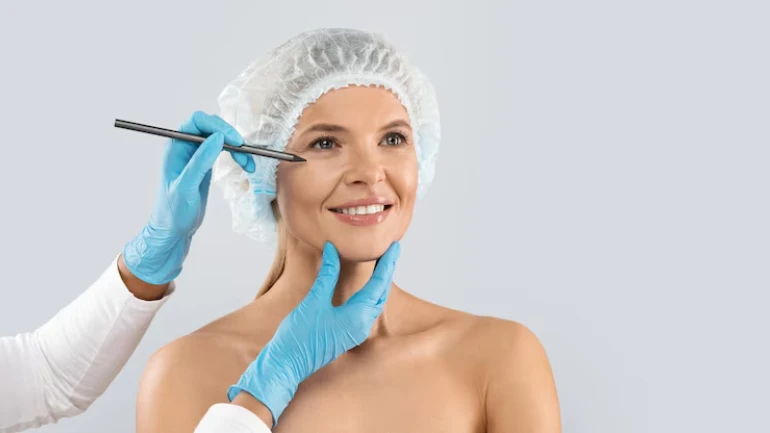 10 Questions to Ask Your Plastic Surgeon Before Surgery